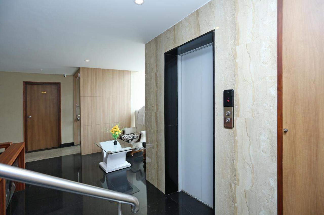 Oyo 6447 Samasth Rooms And Suites Мисор Екстериор снимка