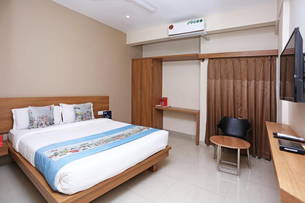 Oyo 6447 Samasth Rooms And Suites Мисор Екстериор снимка