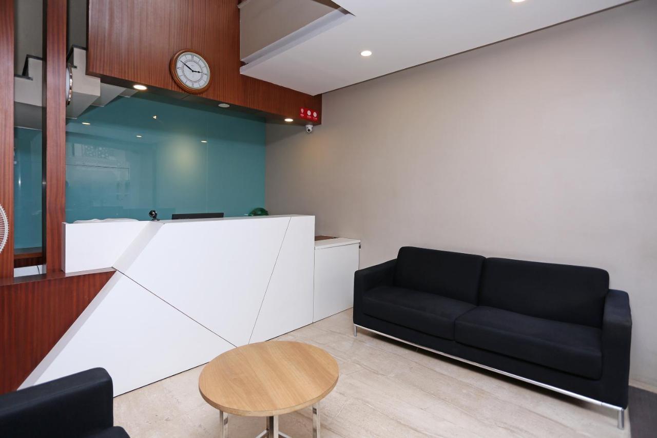 Oyo 6447 Samasth Rooms And Suites Мисор Екстериор снимка