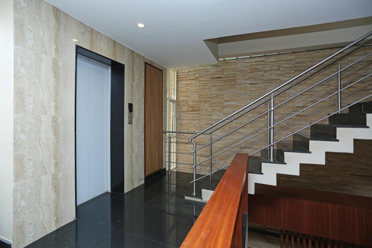 Oyo 6447 Samasth Rooms And Suites Мисор Екстериор снимка