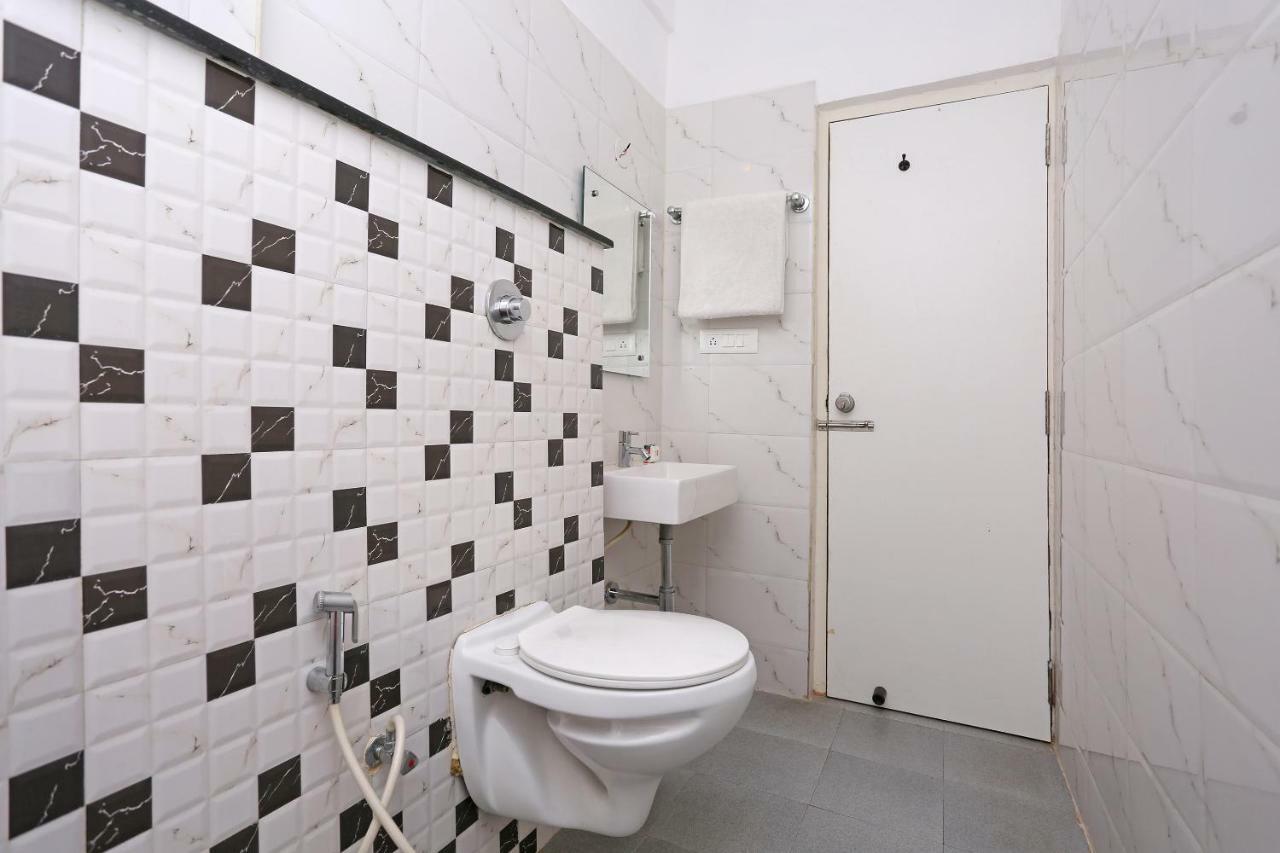 Oyo 6447 Samasth Rooms And Suites Мисор Екстериор снимка